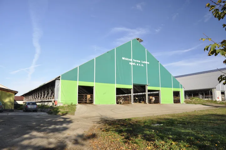 Mléčná farma v Lubině