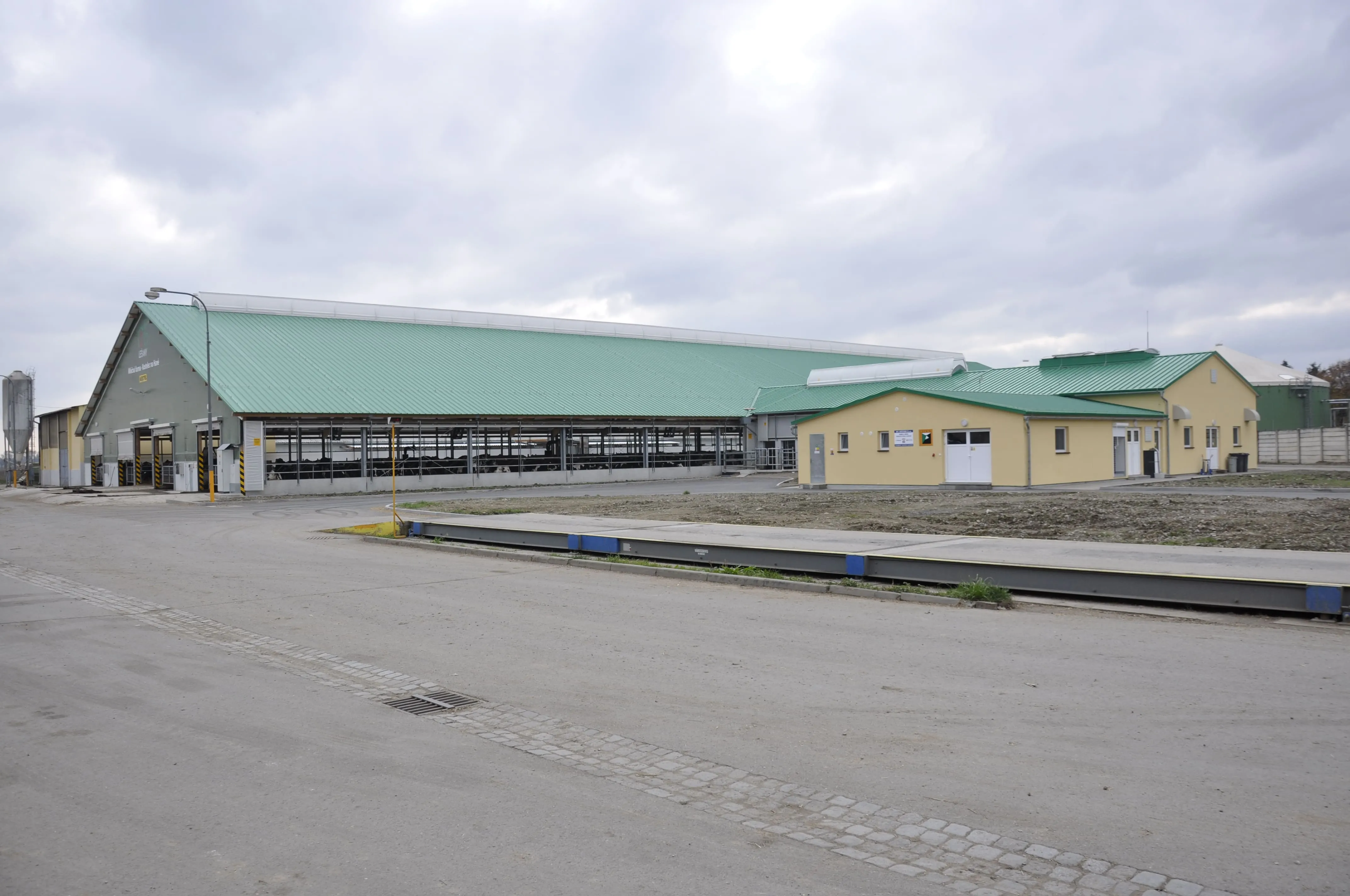 Mléčná farma v Kostelci na Hané